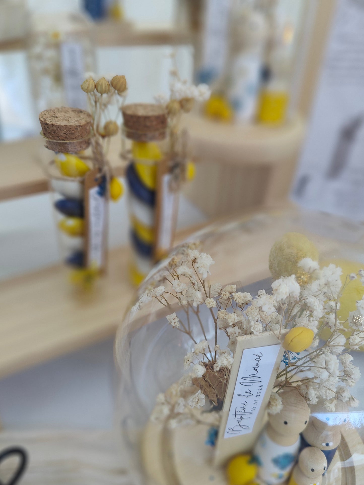 alt="Cadeau baptême personnalisé cloche en verre Dolce Vita – création artisanale unique"